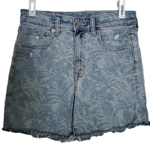American Eagle Outfitters Next Level Stretch  Hi Rise Shortie Size 2 - Picture 1 of 11